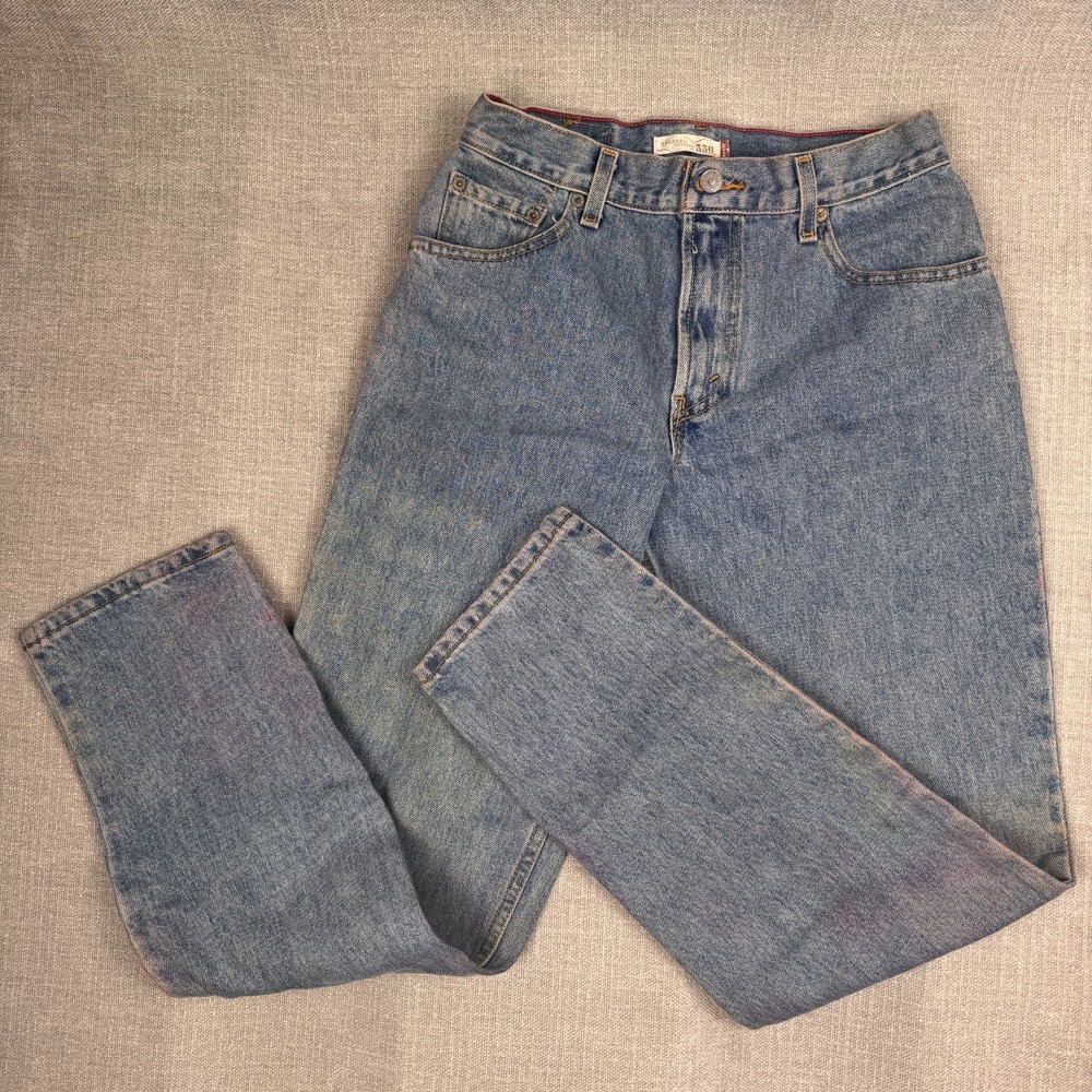 Levi's Women's 550 Relaxed Tapered Jeans Light Blue 8M Vintage